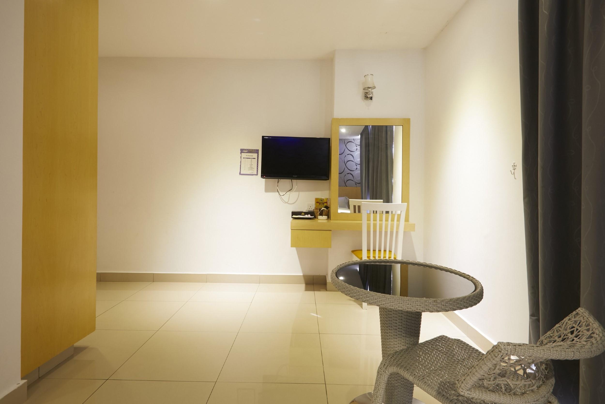 East Sun Hotel Sekinchan Exterior foto