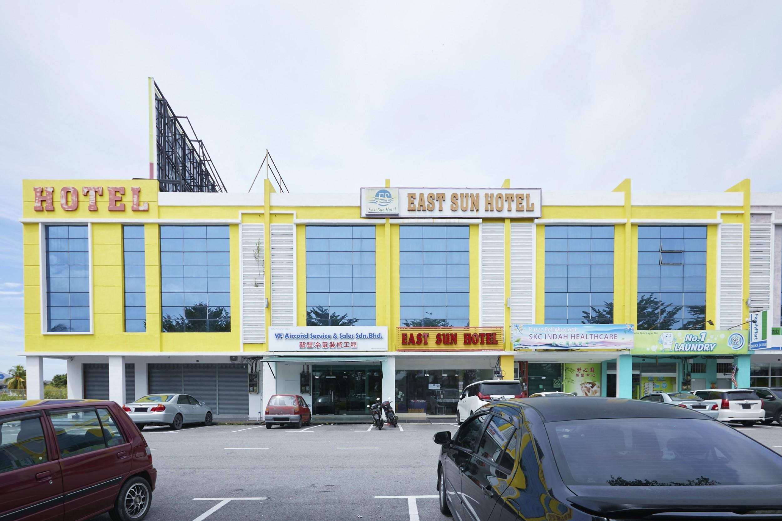 East Sun Hotel Sekinchan Exterior foto